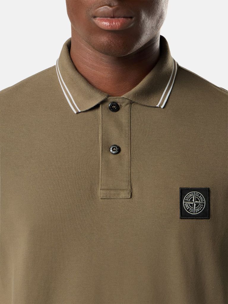 POLO COUPE SLIM À MANCHES COURTES