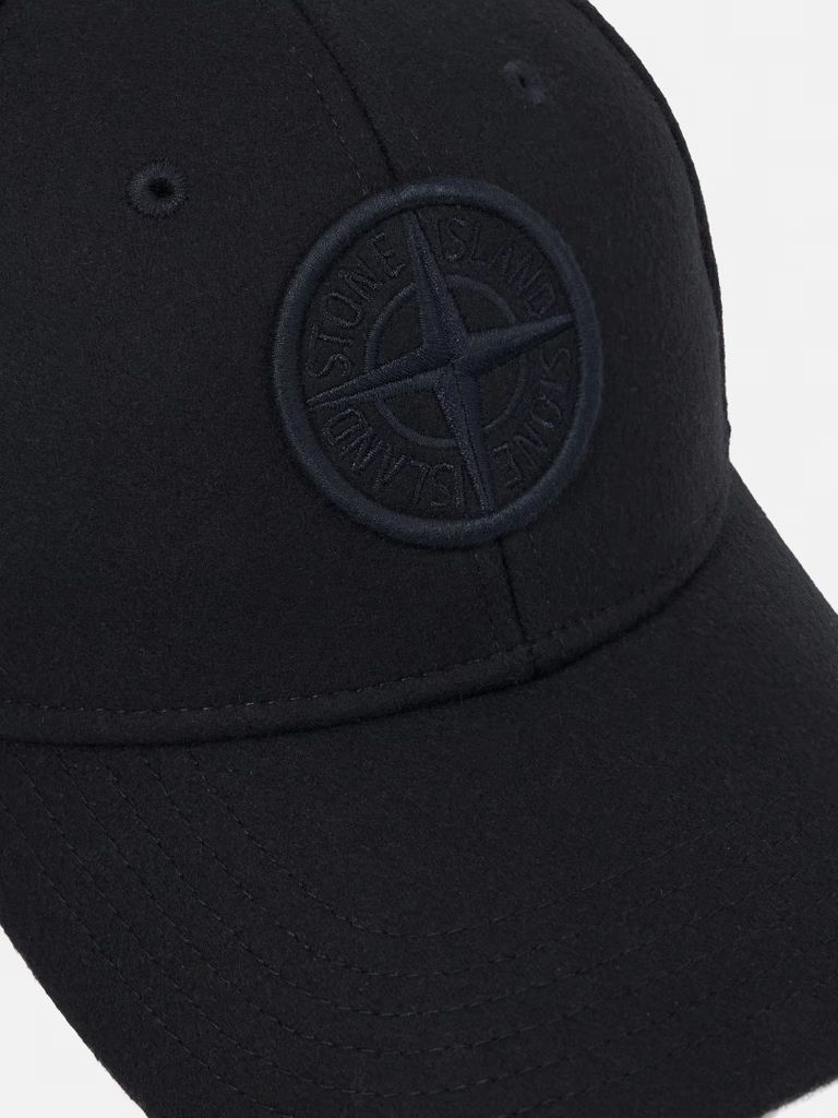 CASQUETTE AVEC PATTE RÉGLABLE