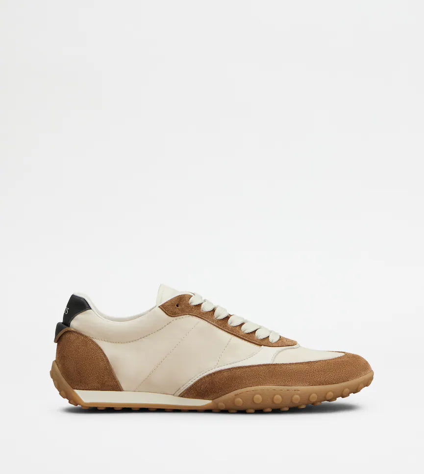 BASKET EN CUIR VELOURS