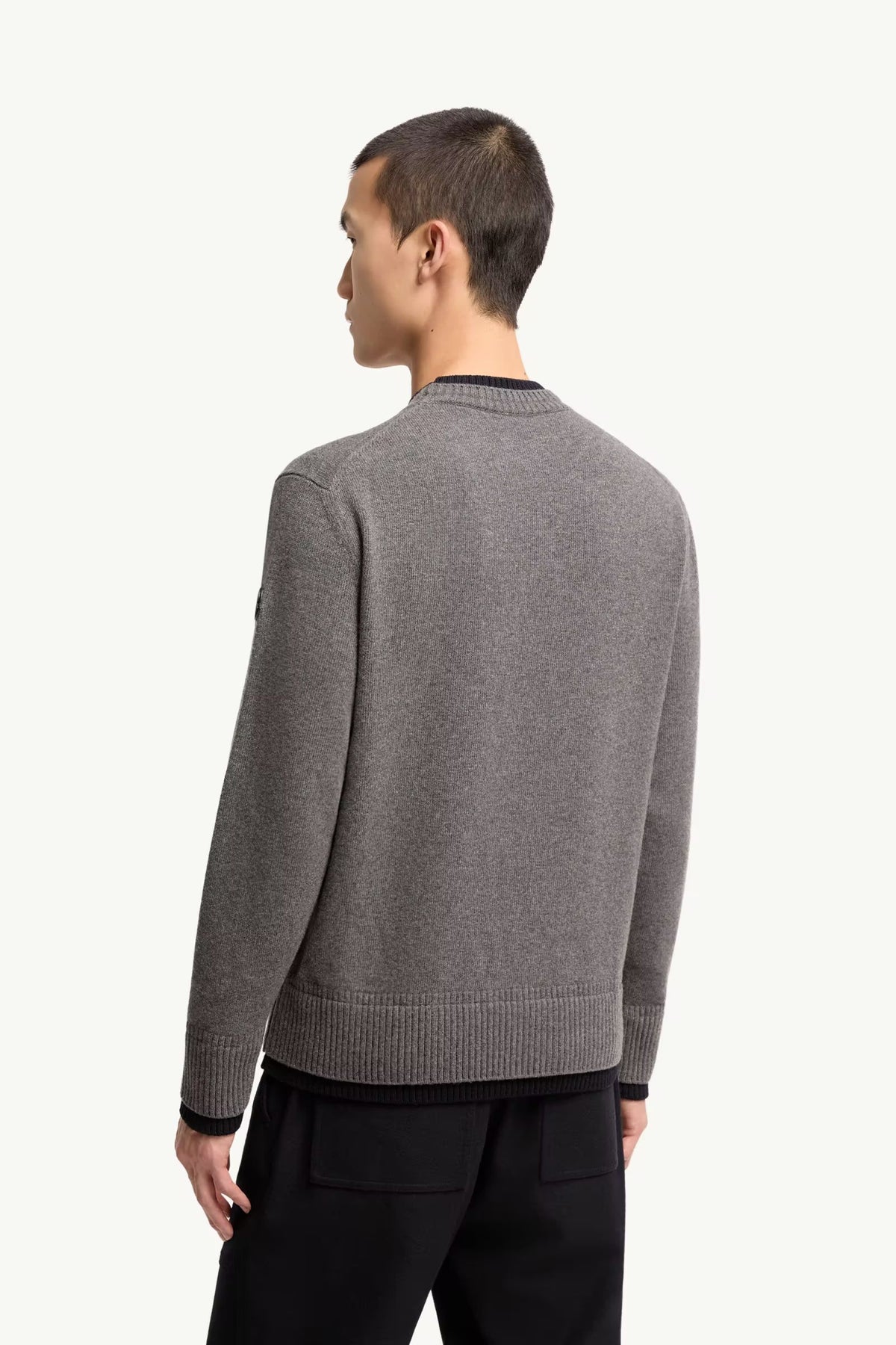 PULL EN LAINE ET CACHEMIRE À LOGO EN CUIR