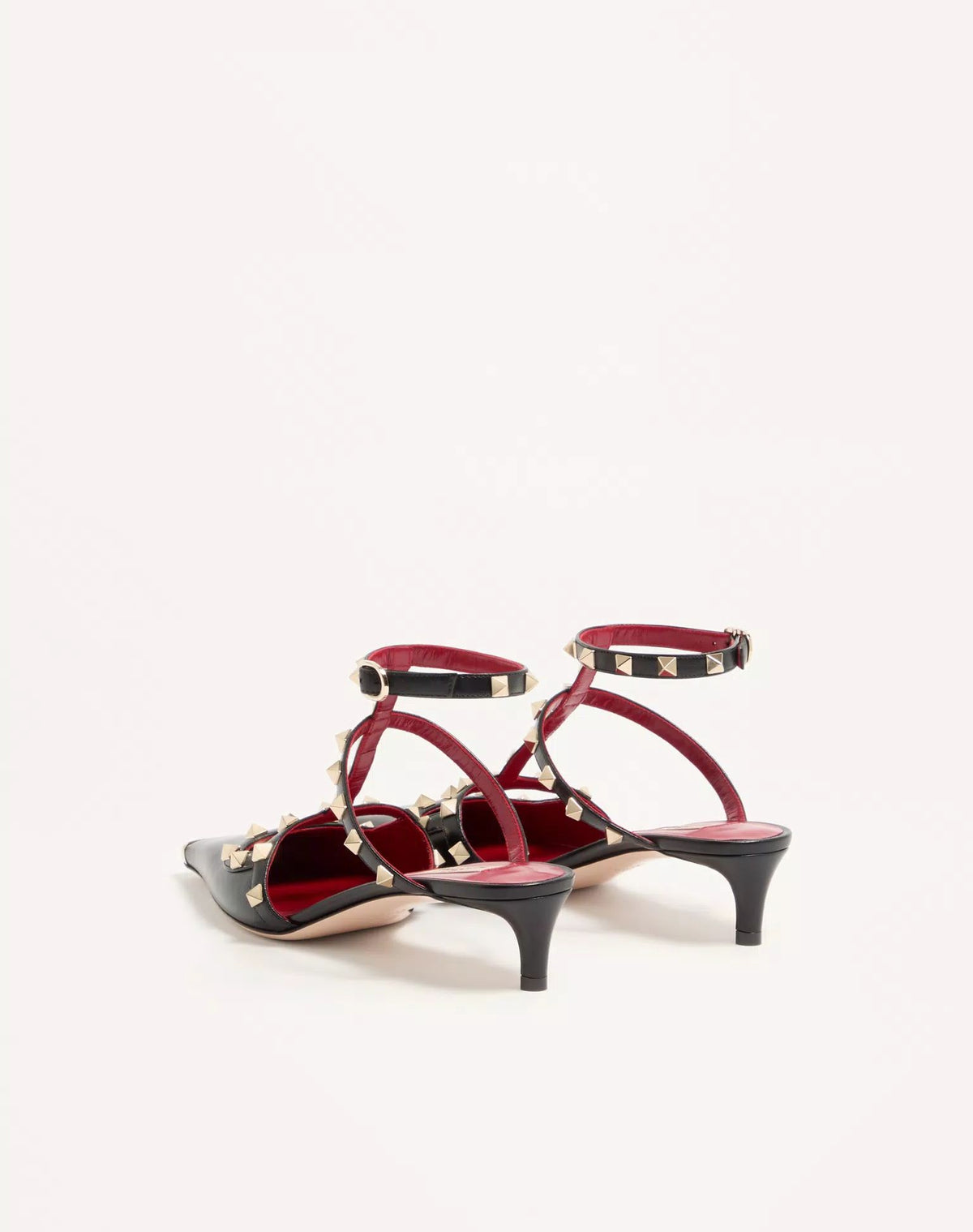 ESCARPIN ROCKSTUD EN CUIR DE CHEVREAU