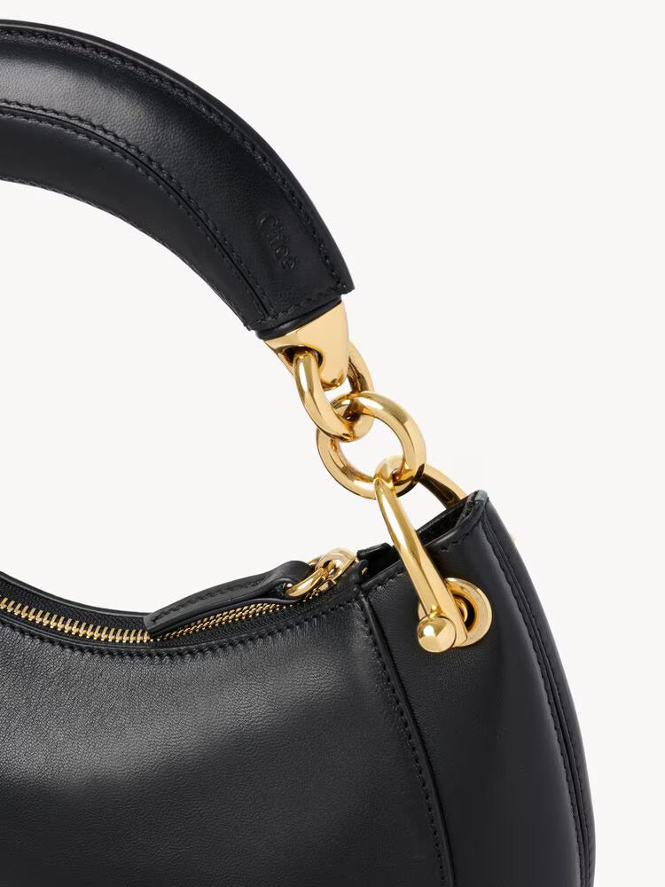 PETIT SAC HOBO BANANA EN CUIR LISSE