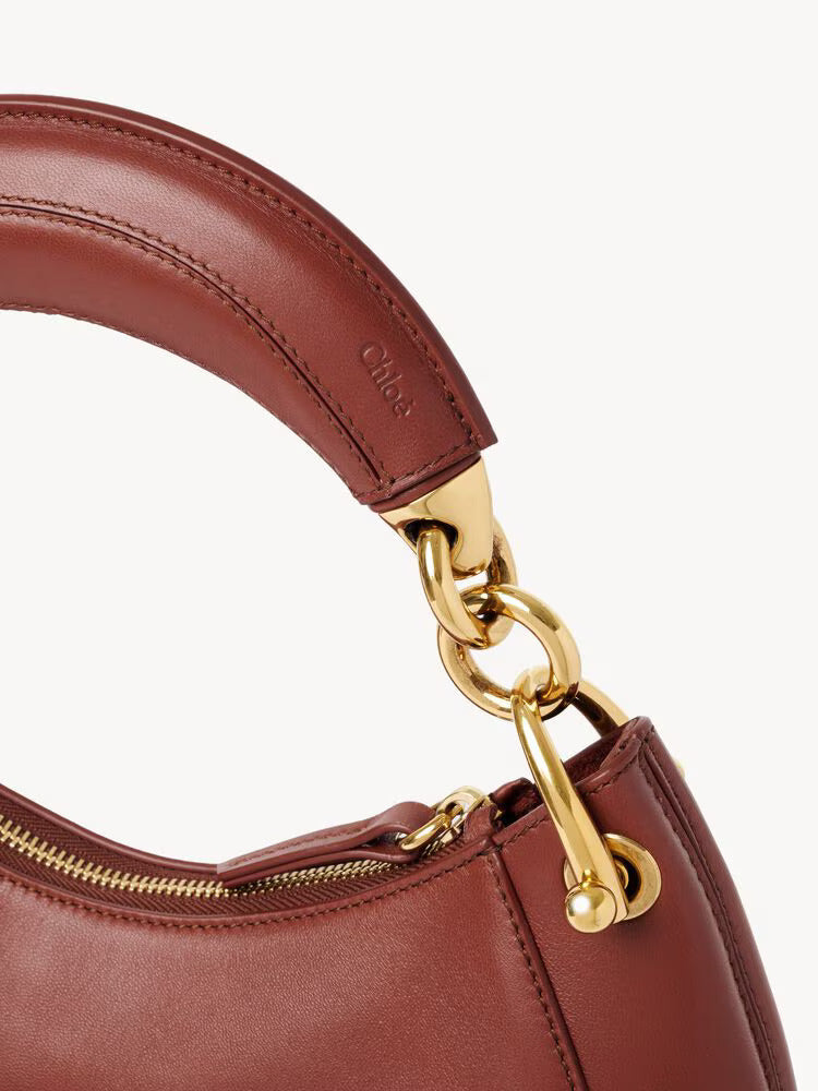 PETIT SAC HOBO BANANA EN CUIR LISSE