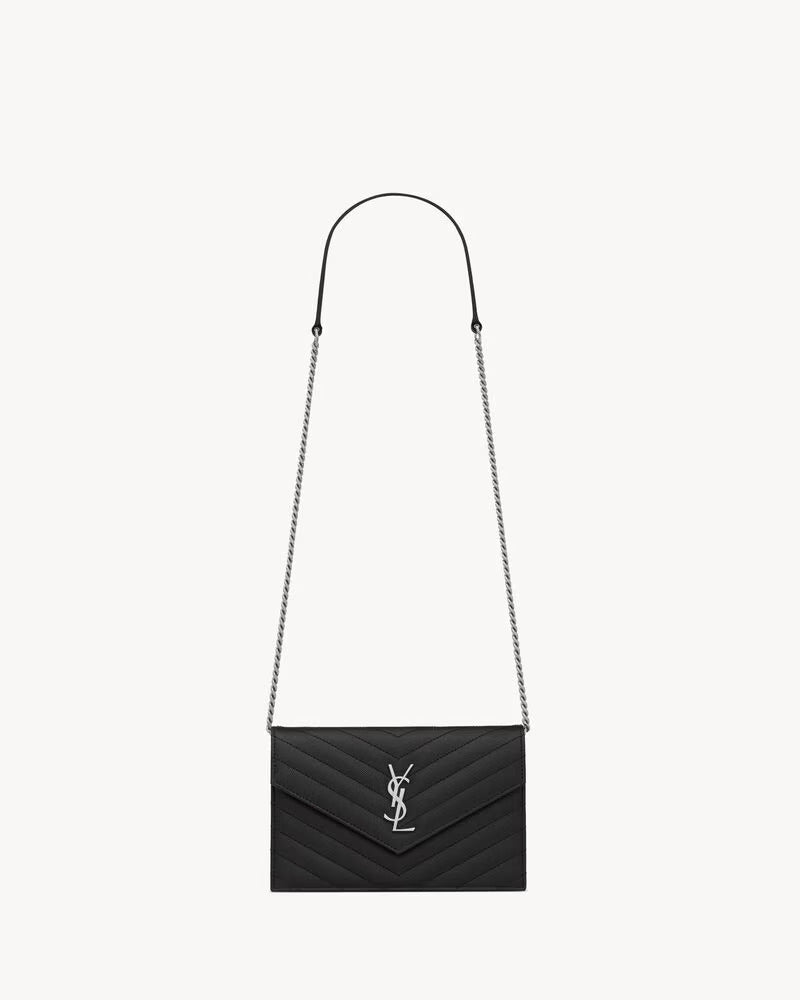 POCHETTE CASSANDRE WALLET ON CHAIN EN CUIR GRAIN DE POUDRE