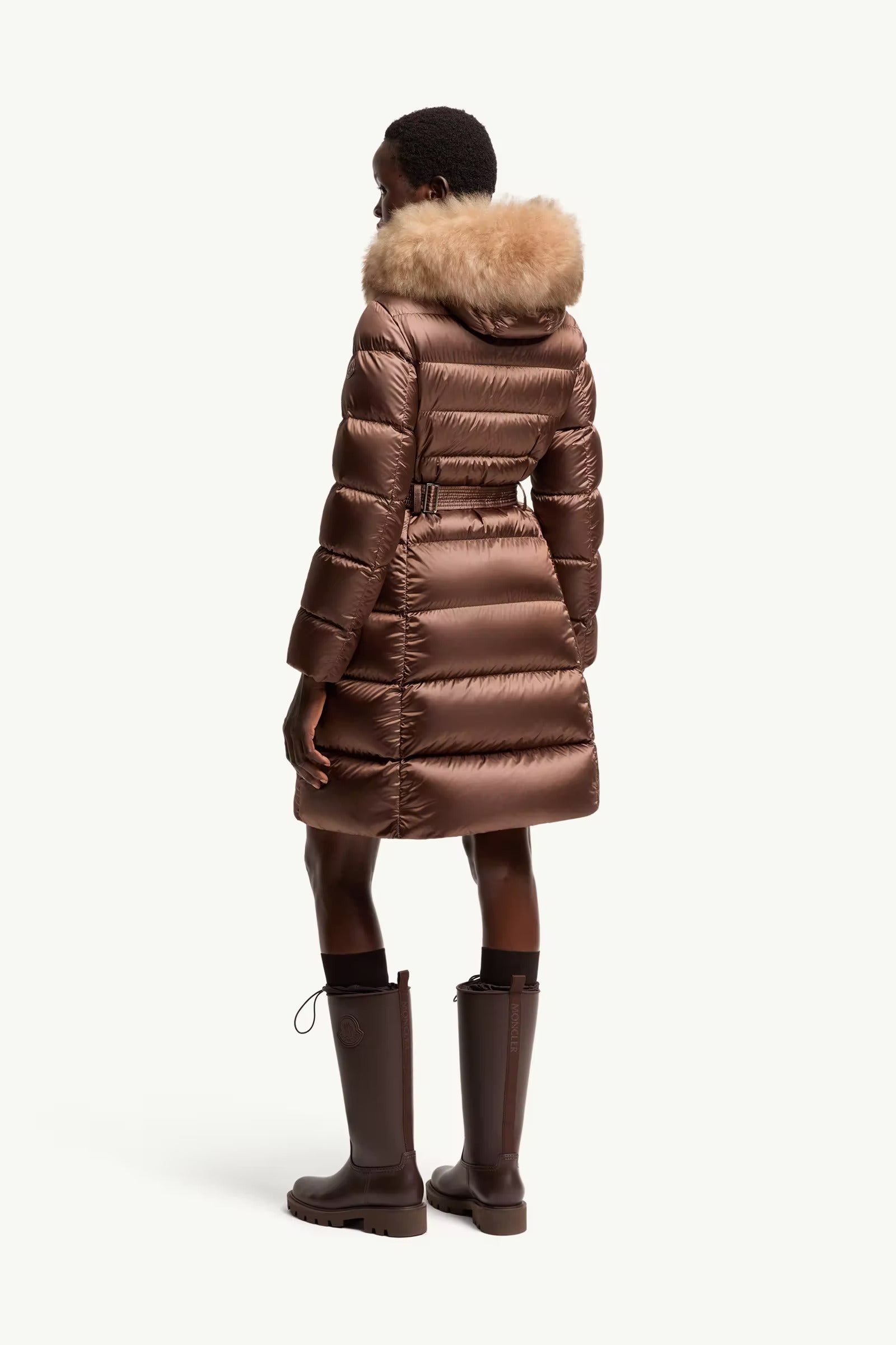 DOUDOUNE LONGUE À CAPUCHE ET BORDURE EN SHEARLING LEERSIES
