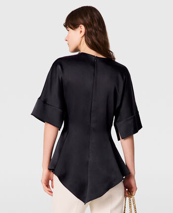 ROBE EN SATIN À MANCHES MOUCHOIR