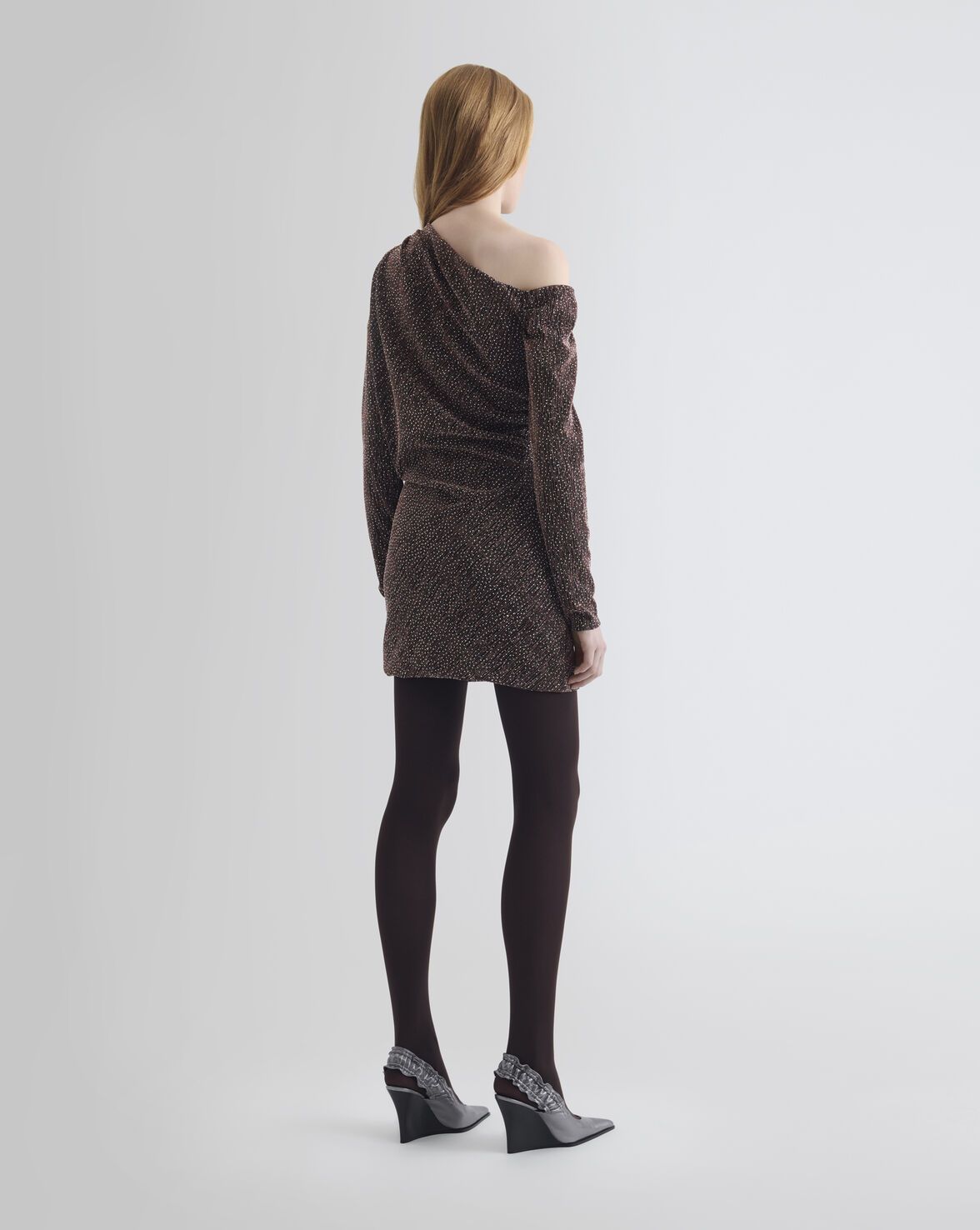ROBE COURTE ASYMÉTRIQUE DRAPÉE À STRASS