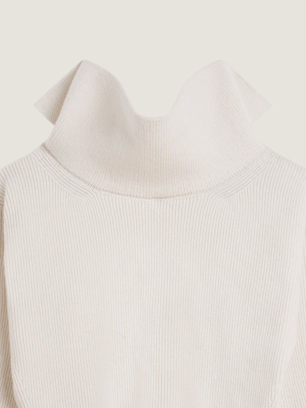 PULL À DÉCOUPE EN LAINE ET CACHEMIRE