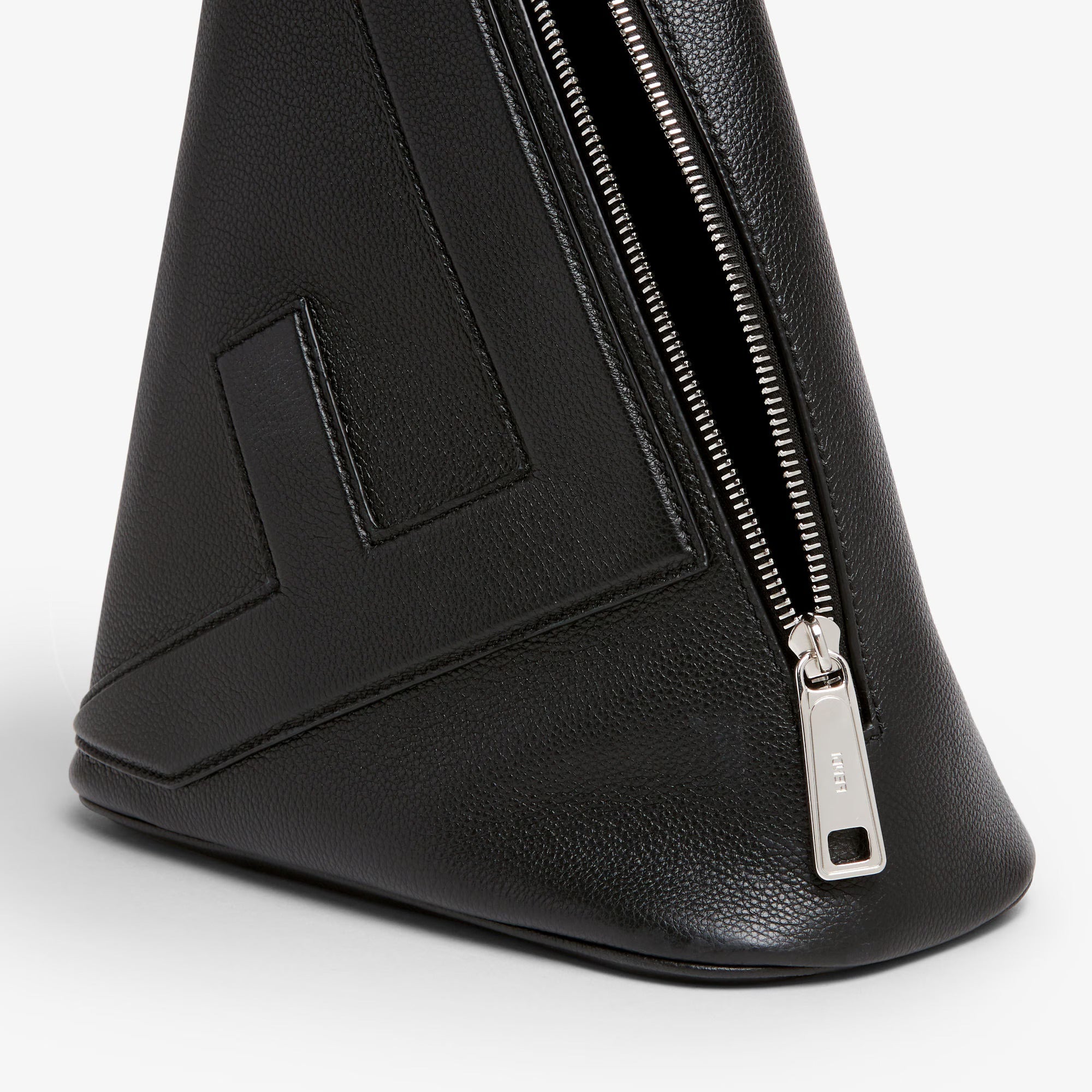 SAC FENDI CONO GRAND FORMAT