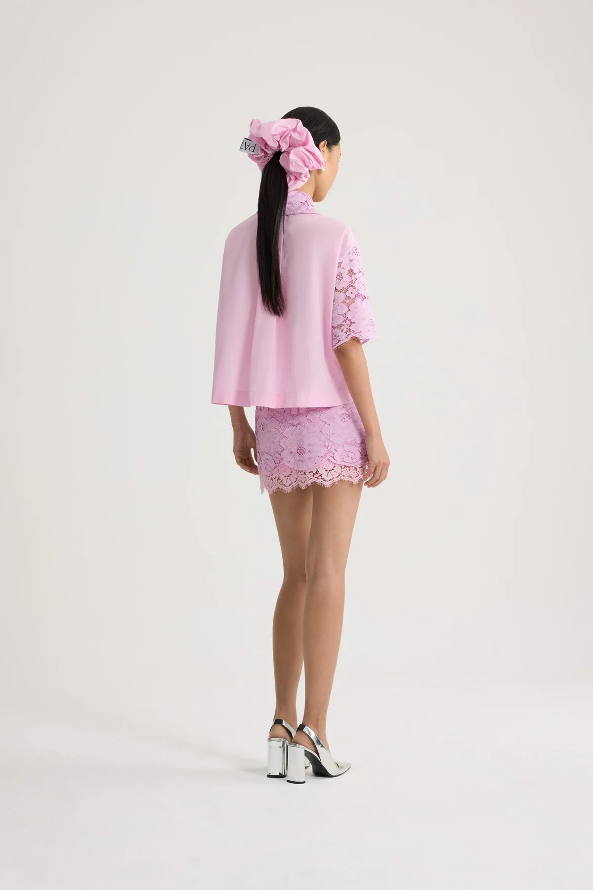 CHEMISE