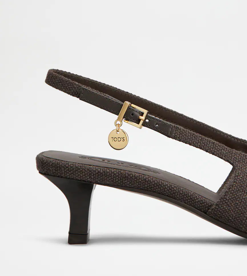 SLINGBACKS