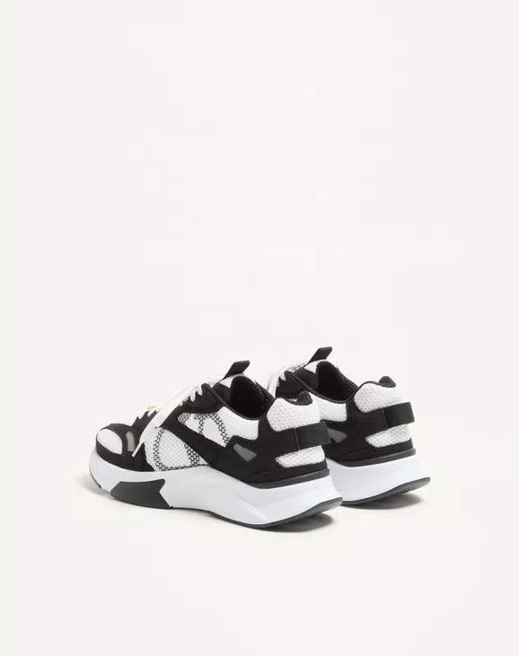 BASKET DEMIVEE EN TISSU EN TISSU AJOURÉ AVEC EMPIÈCEMENTS EN DAIM