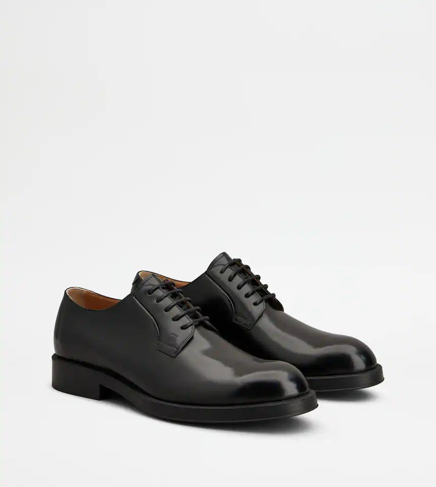 DERBIE À LACETS EN CUIR