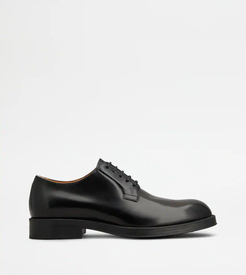 DERBIE À LACETS EN CUIR