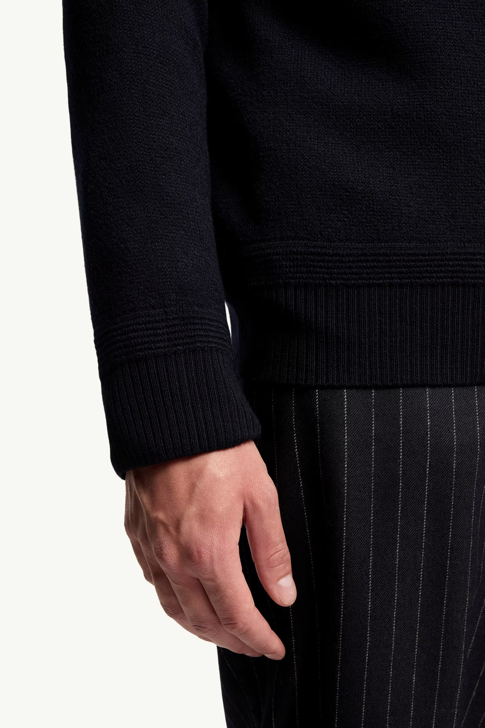 PULL EN LAINE