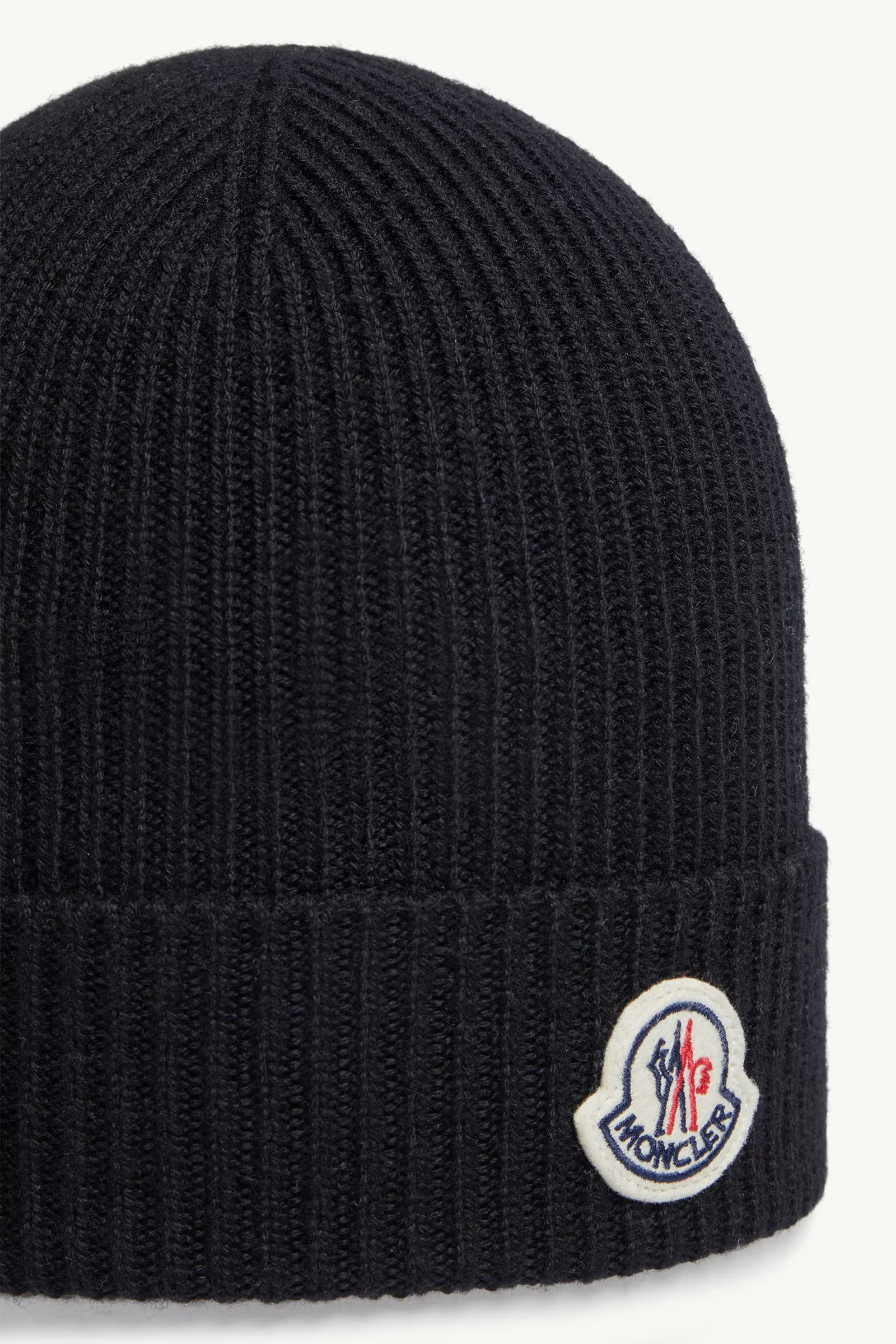 BONNET EN LAINE