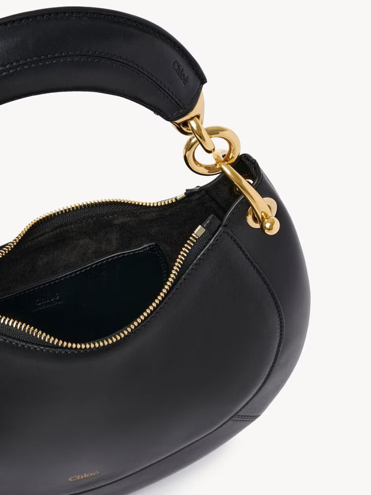 PETIT SAC HOBO BANANA EN CUIR LISSE
