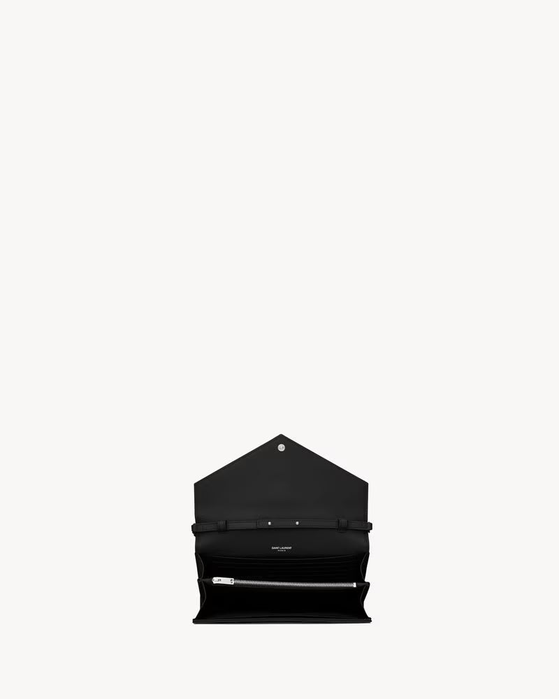 POCHETTE CASSANDRE CLASSIC CHAIN WALLET
