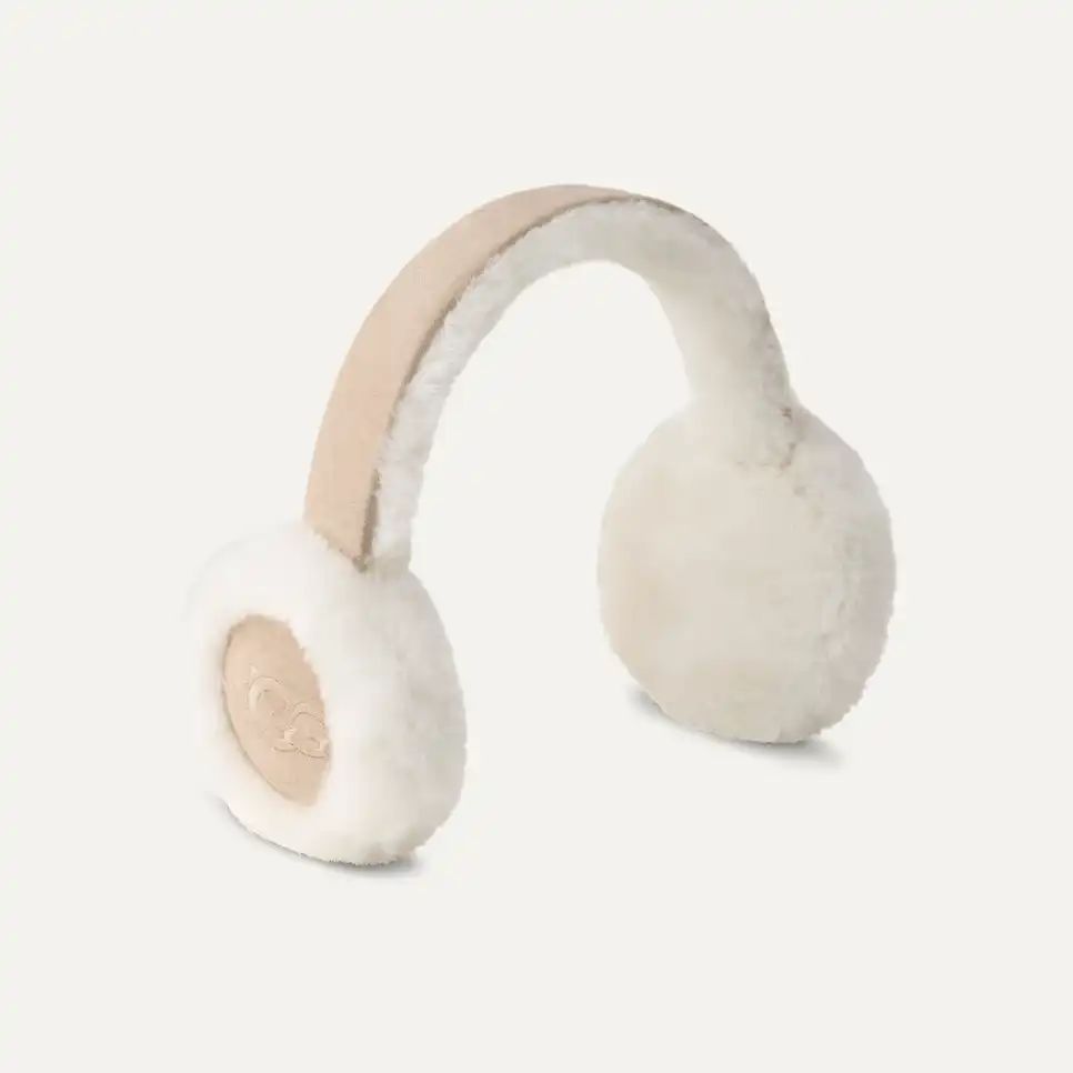 CACHE OREILLES BRODÉ EN PEAU DE MOUTON