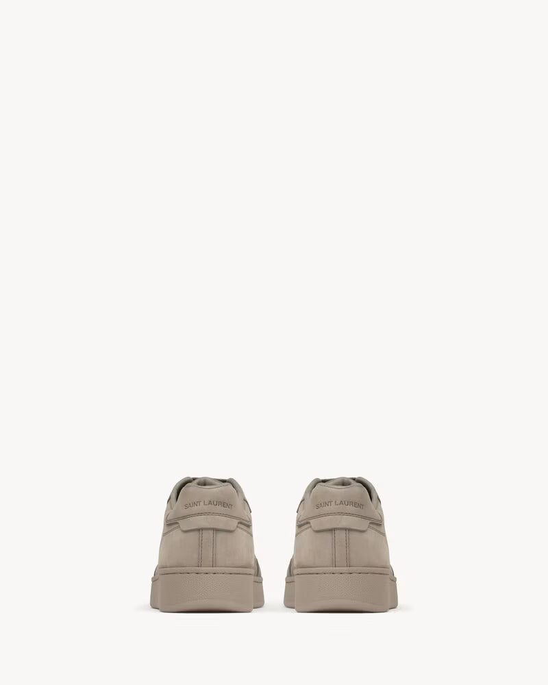BASKET EN SUEDE