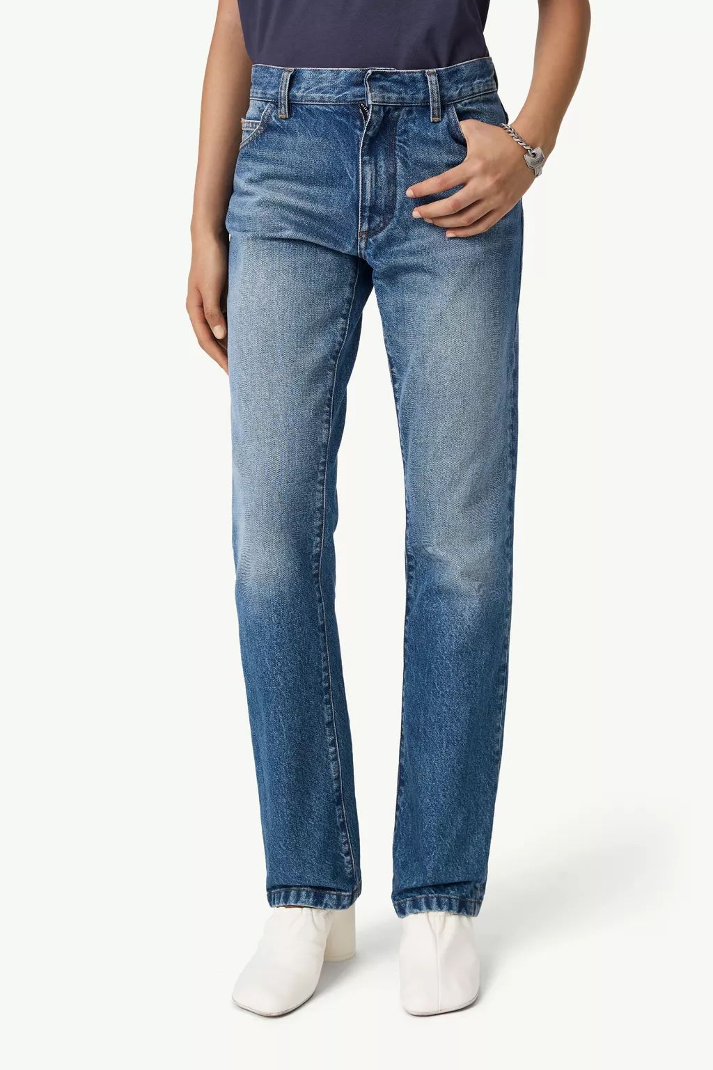 JEAN EN DENIM À DOUBLE POCHE ARRIÈRE