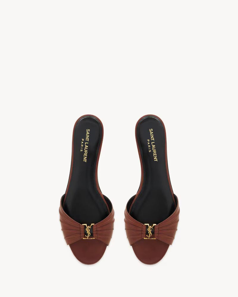 MULE PLATE BABYLONE EN CUIR LISSE
