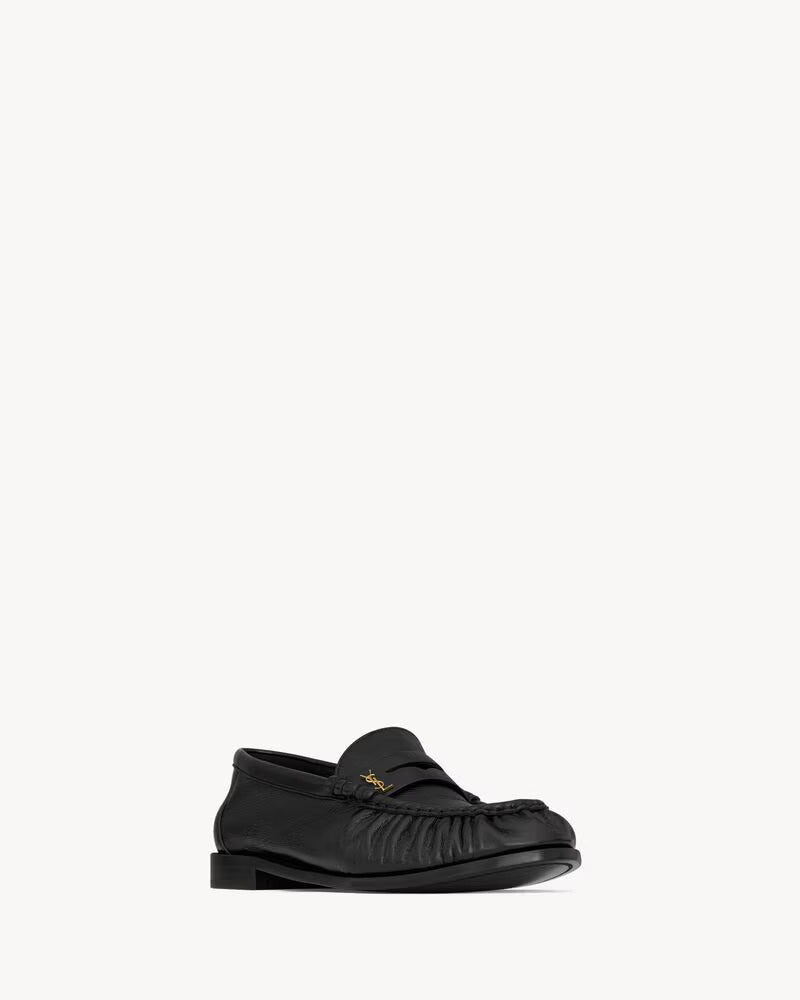 MOSASSINS LE LOAFER SUPPLE EN CUIR BRILLANT