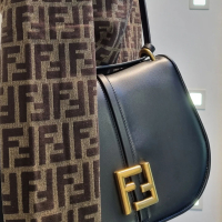 FENDI NEW ARRIVALS 
.
Disponible dans votre boutique Ultima Strasbourg. 
Online www.ultimamode.com 
.
#ultimastrasbourg #fendi #newcollection #fendiroma #ff #fw24 #picoftheday #instafashion