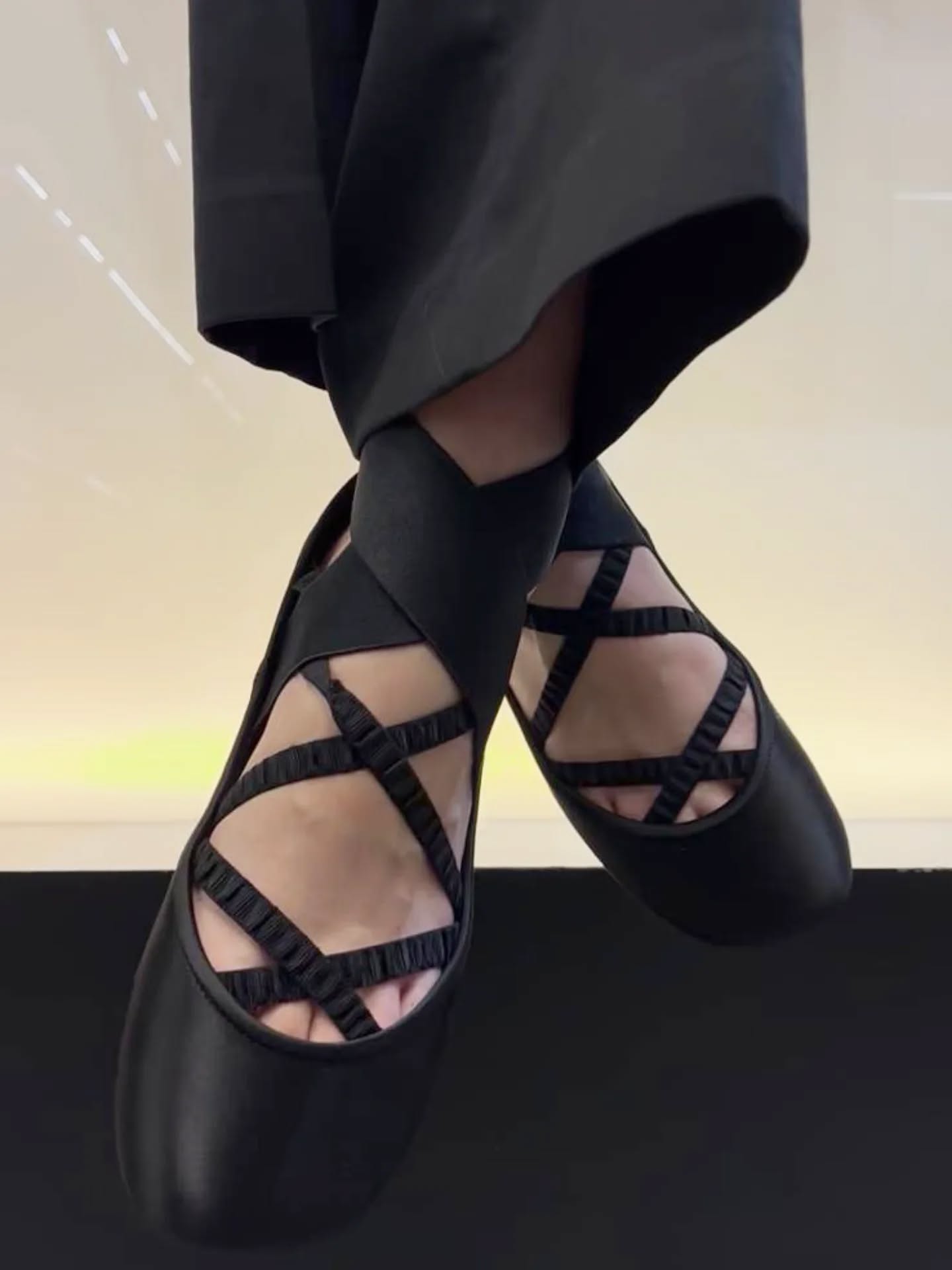 DIOR Ballerina
.
Disponible chez ULTIMA Strasbourg 
.
#ultimastrasbourg #dior #diorballerina 
#ballerine #fashion #trendy #instafashion