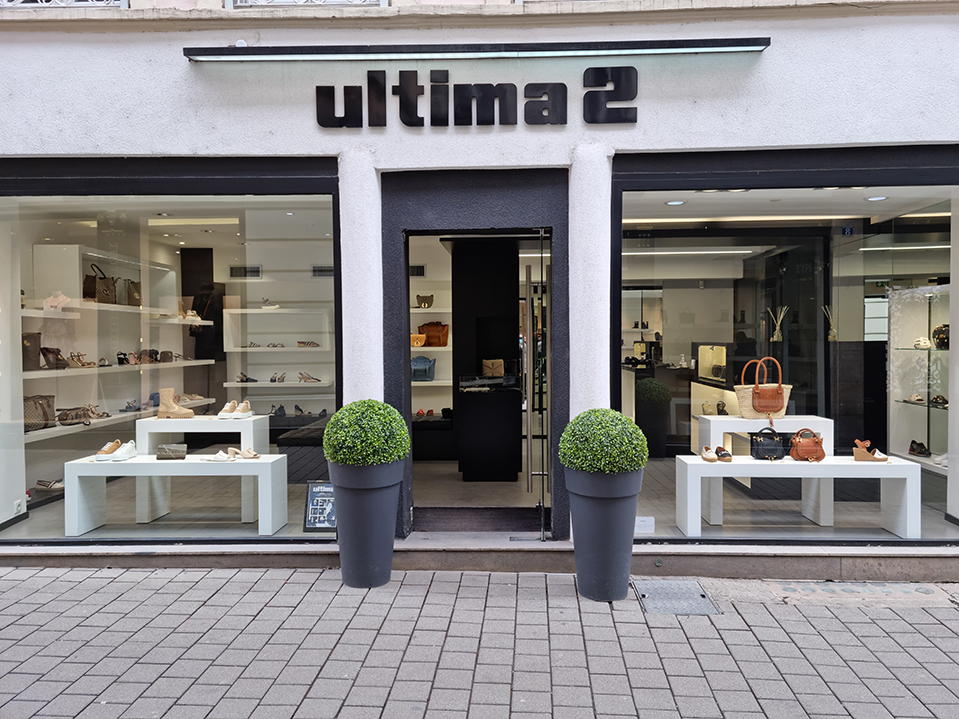 Ultima 2